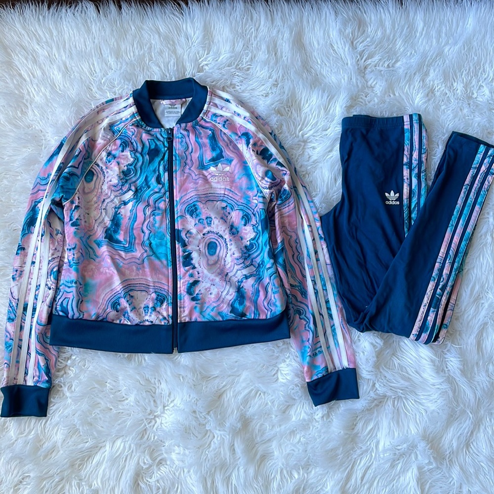 Adidas sweatsuit